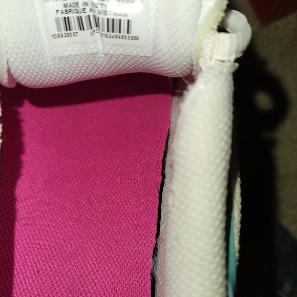 Air Max - Picture 6 of 8